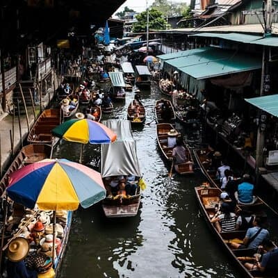 Private Tour to Maeklong Train Market and Floating Market 3