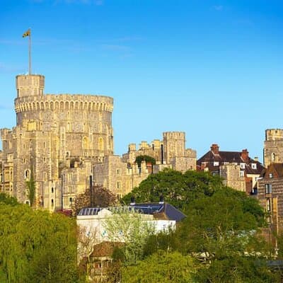 Royal Windsor and Eton Riverside Private Tour from London 3