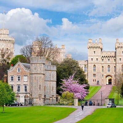 Royal Windsor and Eton Riverside Private Tour from London
