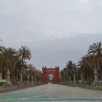 Salsa & merengue for beginners in Parque Montjuic 2