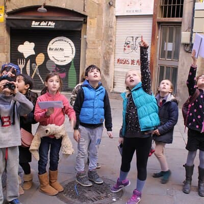 Kids & Family Private Guided Dragon Tour in Barcelona 3