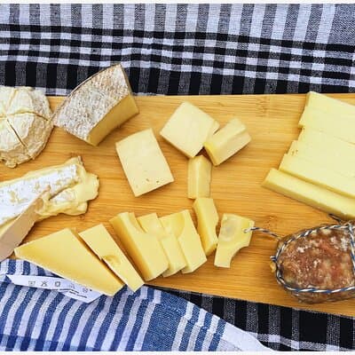 Parisian Bohemian Walking Food Tour with Gourmet Tastings 5