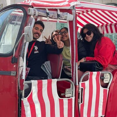2h Tuk Tuk Private Tour of Belém in Lisbon
