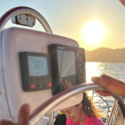 Private sailing tour with aperitif in Barcelona 2