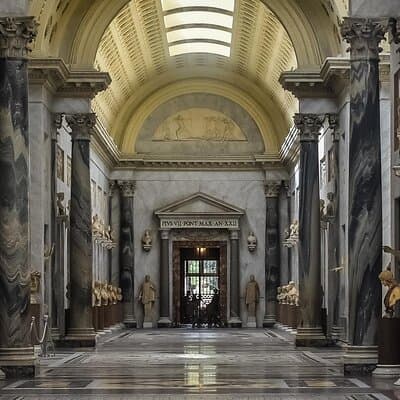 Vatican Highlights, Museums Sistine Chapel tour Basilica entrance 3