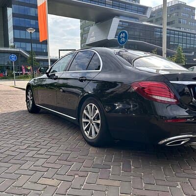 Private Transfer from Amsterdam Schiphol Airport to Amsterdam 4