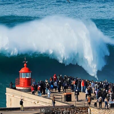 From Lisbon: Nazaré and Óbidos private tour