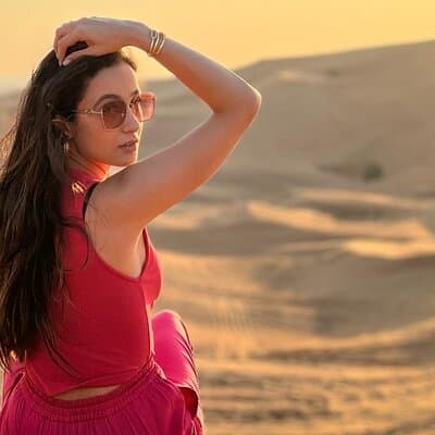 Dubai Morning Safari: Camel, Sandboard & Photos