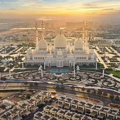 Private Abu Dhabi sightseeing with Sheikh Zayed Grand mosque