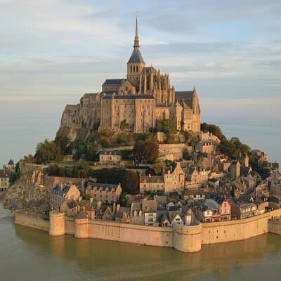 Mont Saint-Michel and Normandy D-Day Omaha Private from Paris
