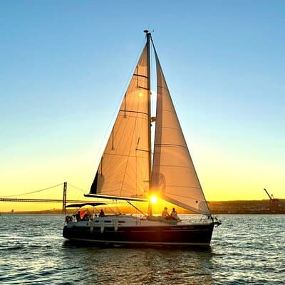 Lisbon: Private Sailing Tour Along the Tagus River 3