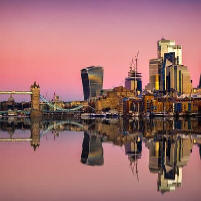 Transfer from London City Airport to Central London 3