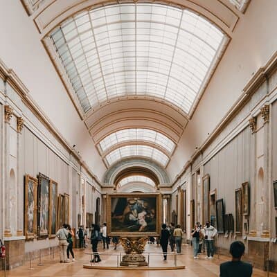 Louvre Treasures Private Experience – Languages Available 5
