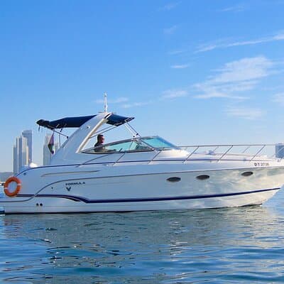 Dubai: Private Yacht Cruise on a 34 Ft Yacht 2