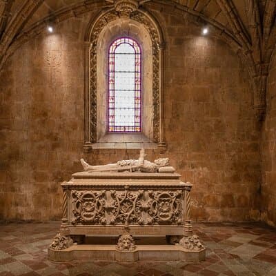 Skip-the-line Jerónimos Monastery Lisbon Tour with Tickets 5