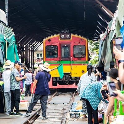 Private tour : Railway & Floating Market and the Bridge over river Kwae 5
