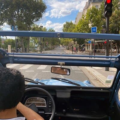 Private Paris Tour in a Classic 2CV