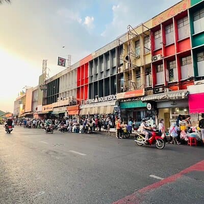 Culinary adventure in Mueang Non with Small group