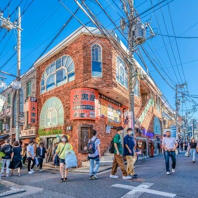 Tokyo Private Vintage Shopping Tour in a Town of youth culture 4