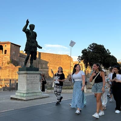 Discover the Highlights of Rome in a Walking Tour 5