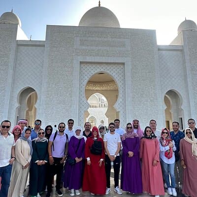Abu Dhabi City Tour With Sheikh Zayed Mosque And Ferrari world 4