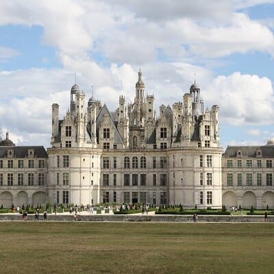 Loire Chambord Chenonceau Da Vinci Castle Private Tour from Paris 2