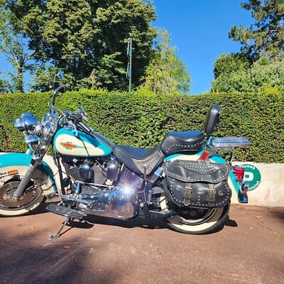 Vintage Motorcycle Rental in Paris 4