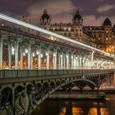 Eiffel Tower-Plaza de la Concordia Boat Tour on the River Seine 2