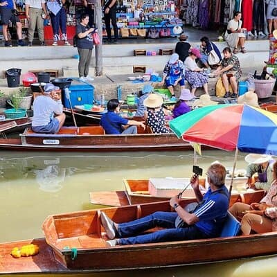 Maeklong Railway and Damnoen Saduak Floating Market Tour