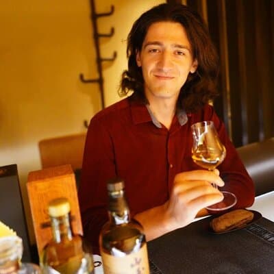 GoldenGai Daytime JapanWhisky BeginnersSession w/FemaleBartender 5