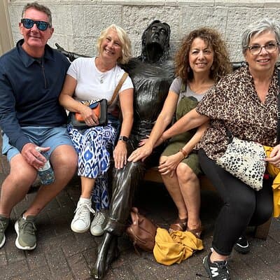 Guided Rock & Roll Walking Tour of Soho 4