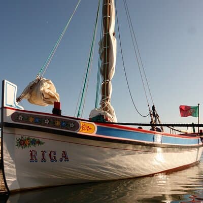 Cruise in Lisbon on the traditional boat of 1895 with drinks (2h) 5