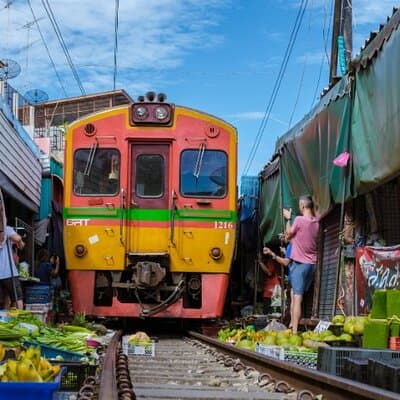 Half-Day Railway Market and Floating Market Tour in Thailand 2
