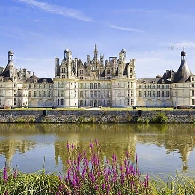 Loire Valley Day Trip from Pairs With Wine and Cheese Pairing
