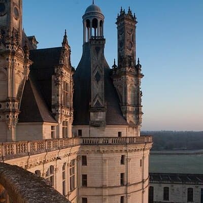 Loire VIP Wine Day from Paris: Castle, 6 Tastings& Michelin Lunch 2