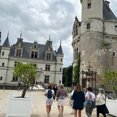 Loire Valley Day Trip from Pairs With Wine and Cheese Pairing 3