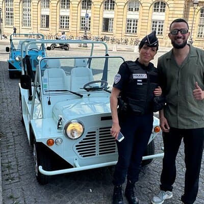 Private 4 - Hour Paris Highlights Tour by Golf Cart Mini Moke 5