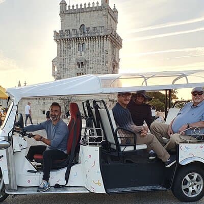 3 Hours Tuk Tuk Tour - Lisboa beyond the guidebooks