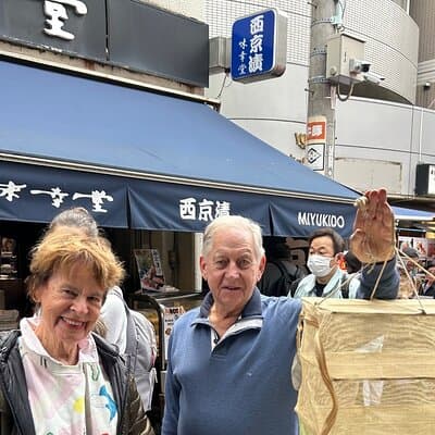 Private Tokyo's Famed Tsukiji Fish Market Tour 4