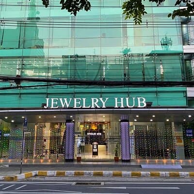 A Personal Shopper 4