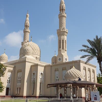Private Guided Tour in English or Spanish in Dubai 2