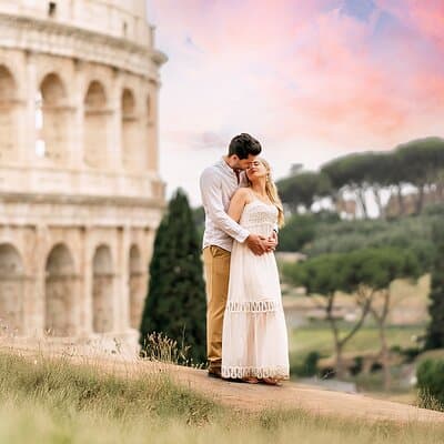 Rome: Private Colosseum Photoshoot with Local Photographer 3