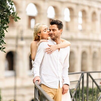 Rome: Private Colosseum Photoshoot with Local Photographer 4