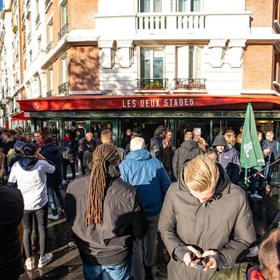 Paris Saint Germain Matchday Experience with local 3