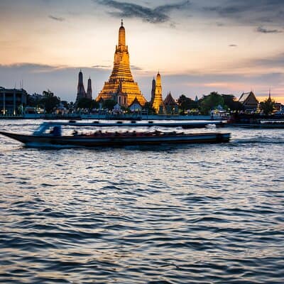 Traditional Longtail Boat Tour in Bangkok Canals 4