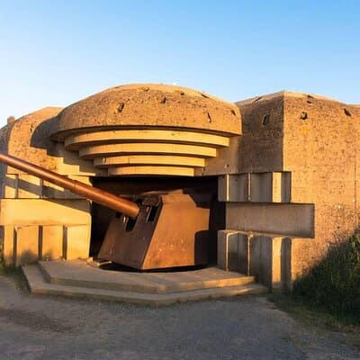 Private Day Tour to D-Day Beaches and American Cemetery in Paris