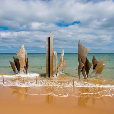 Private Day Tour to D-Day Beaches and American Cemetery in Paris 2