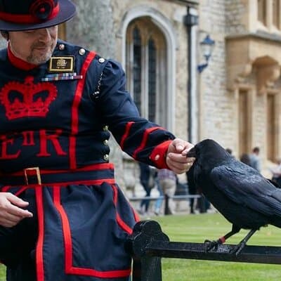 South Bank (London Bridge) Walking Tour & Enter The Tower of London 5