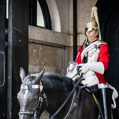 The Crown British Royalty Walking Tour