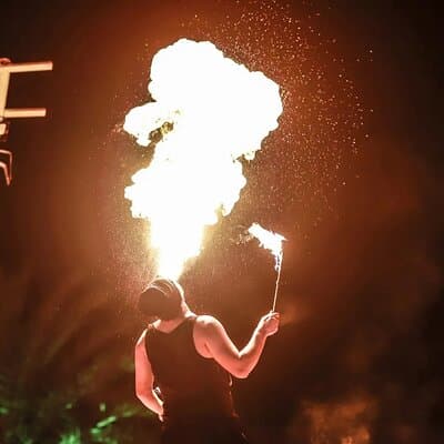Dubai Desert Safari with Dune Bashing & Live Shows 5